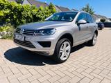 Volkswagen Touareg 3.0 V6 TDI SCR Tiptr. Terrain Tech - - VW Touareg Gebrauchtwagen in Köln