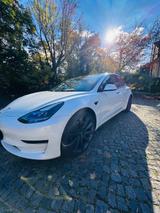 Tesla Model 3 Allradantrieb Dualmotor Long Range AWD - Tesla Model 3 in Berlin