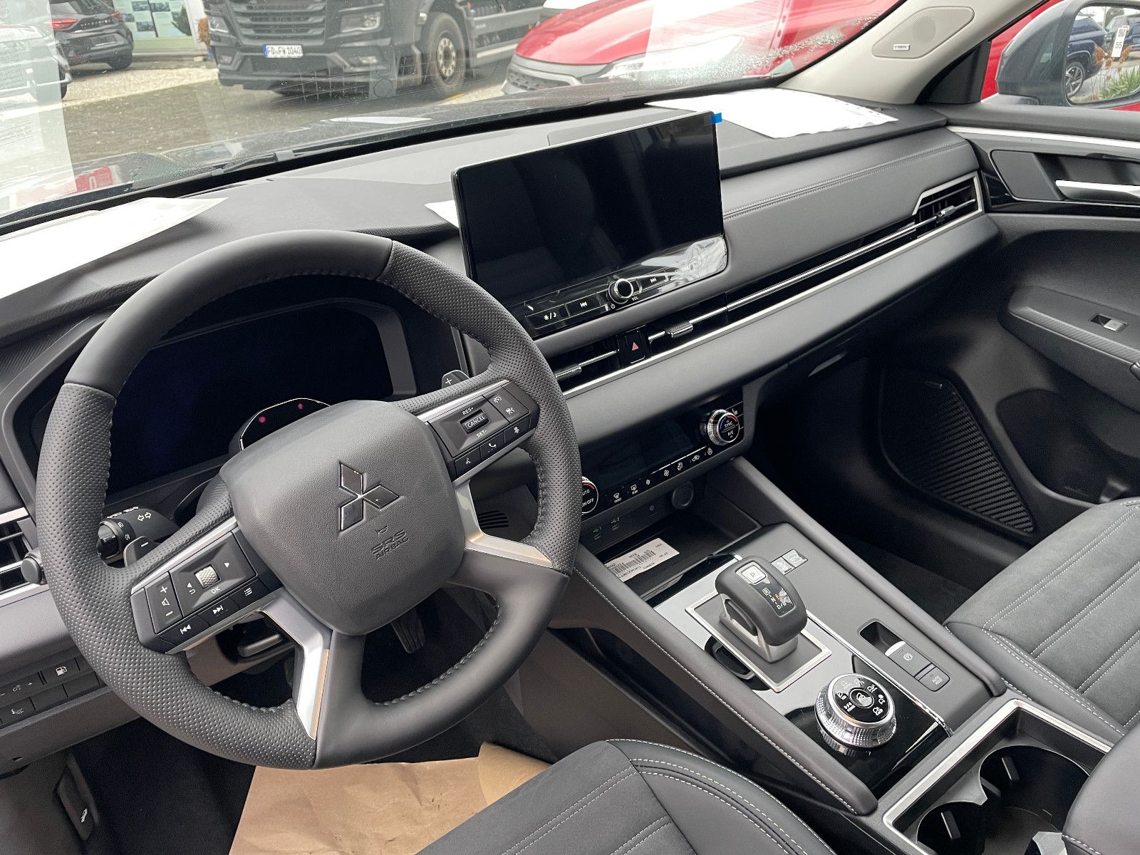 Mitsubishi Plug-in Hybrid Outlander - Bild 7