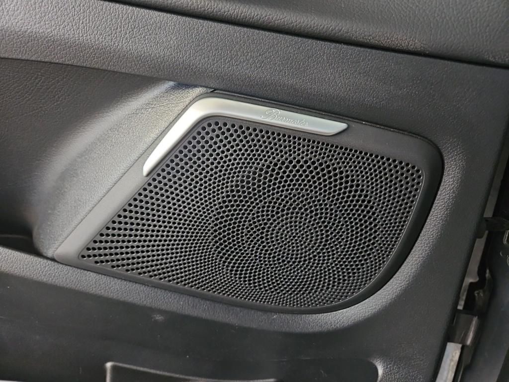 Fahrzeugabbildung Mercedes-Benz V 250 ED kompakt AMG 8 Sitze Night AHK DISTRONIC