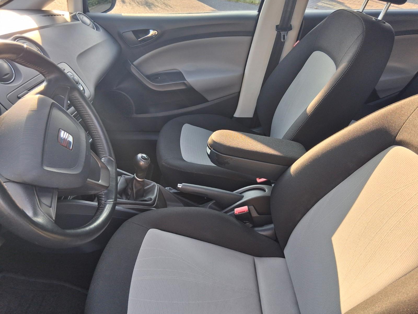 Seat Ibiza 2012 — photo 5