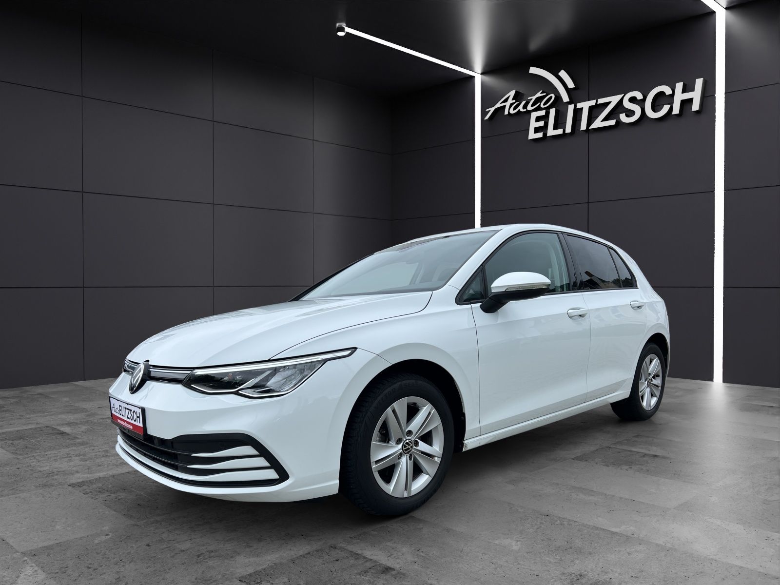 Fahrzeugabbildung Volkswagen Golf VIII Business TDI DSG LED ACC SHZ PDC Navi