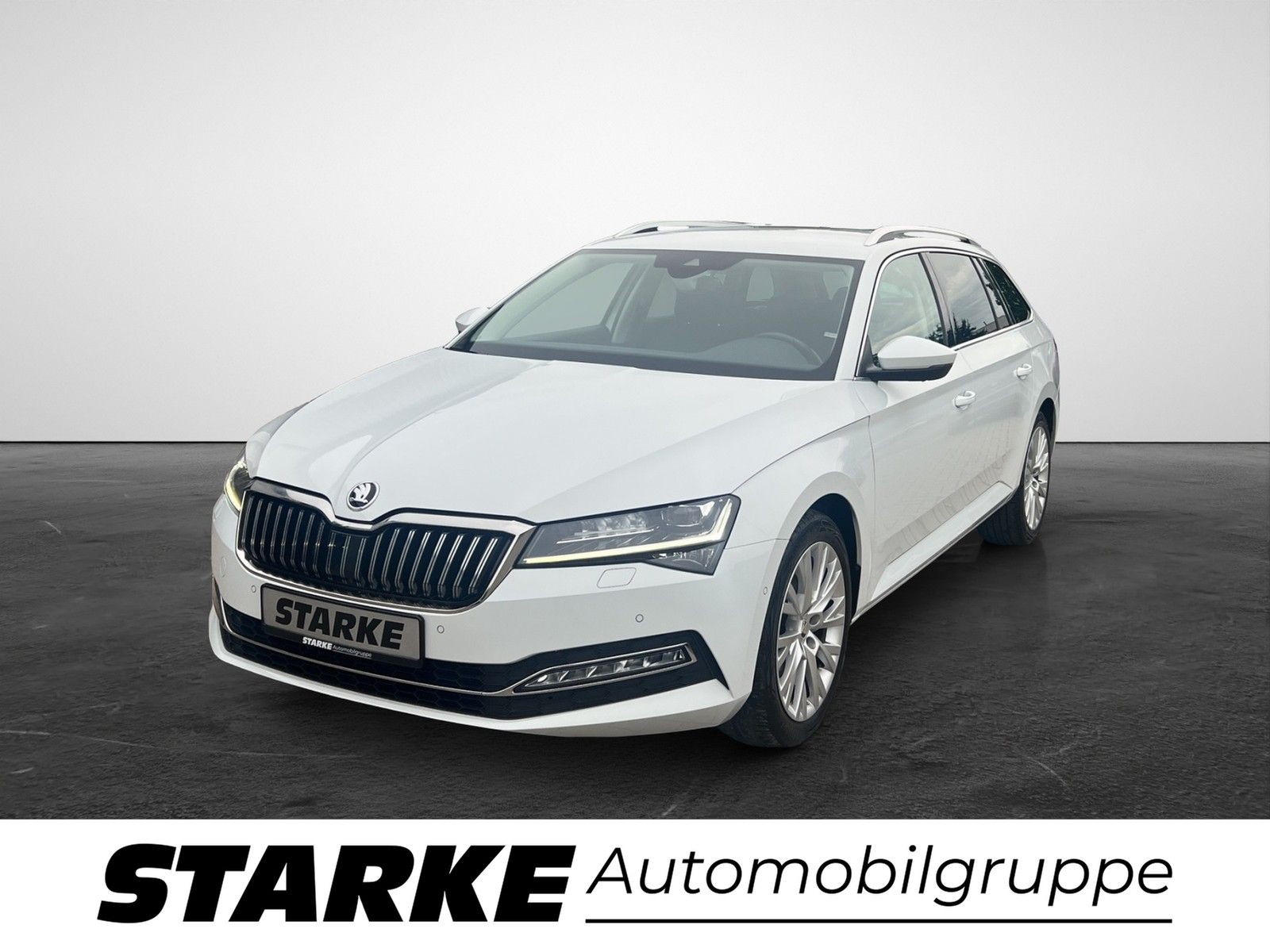 Skoda Superb Combi 2.0 TDI DSG Style AHK Navi LED Kam