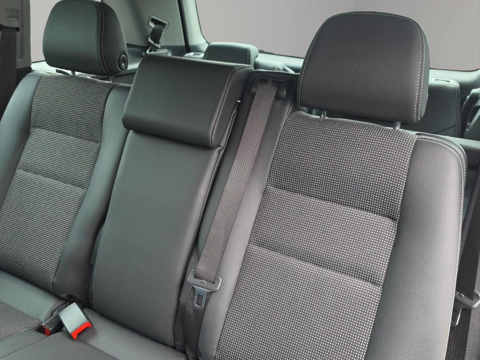 Fahrzeugabbildung Opel Zafira B Innovation "110 Jahre" 7-Sitzer 1.Hand