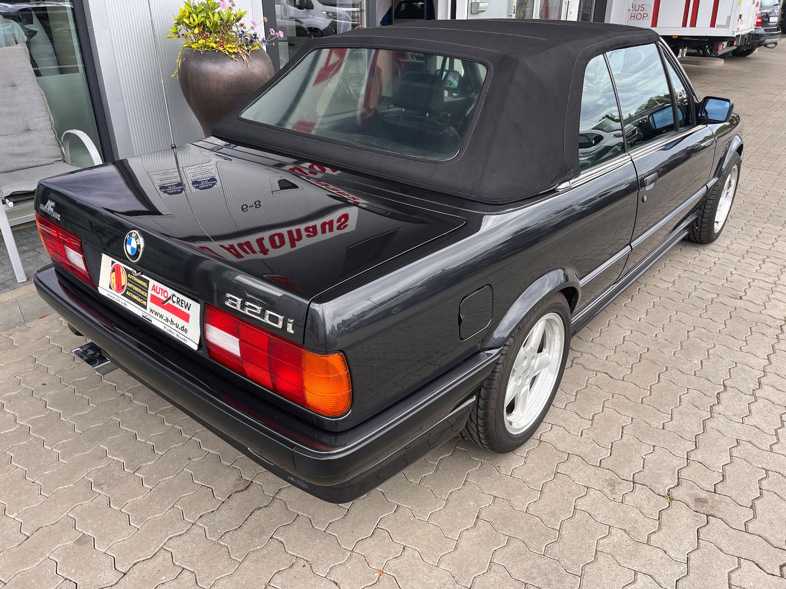 Fahrzeugabbildung BMW 320i Cabrio  A/C Schnitzer Optik / nur 99044 km