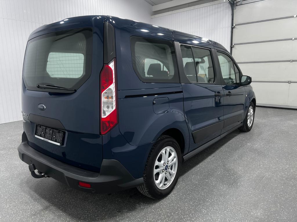Ford Grand Tourneo
