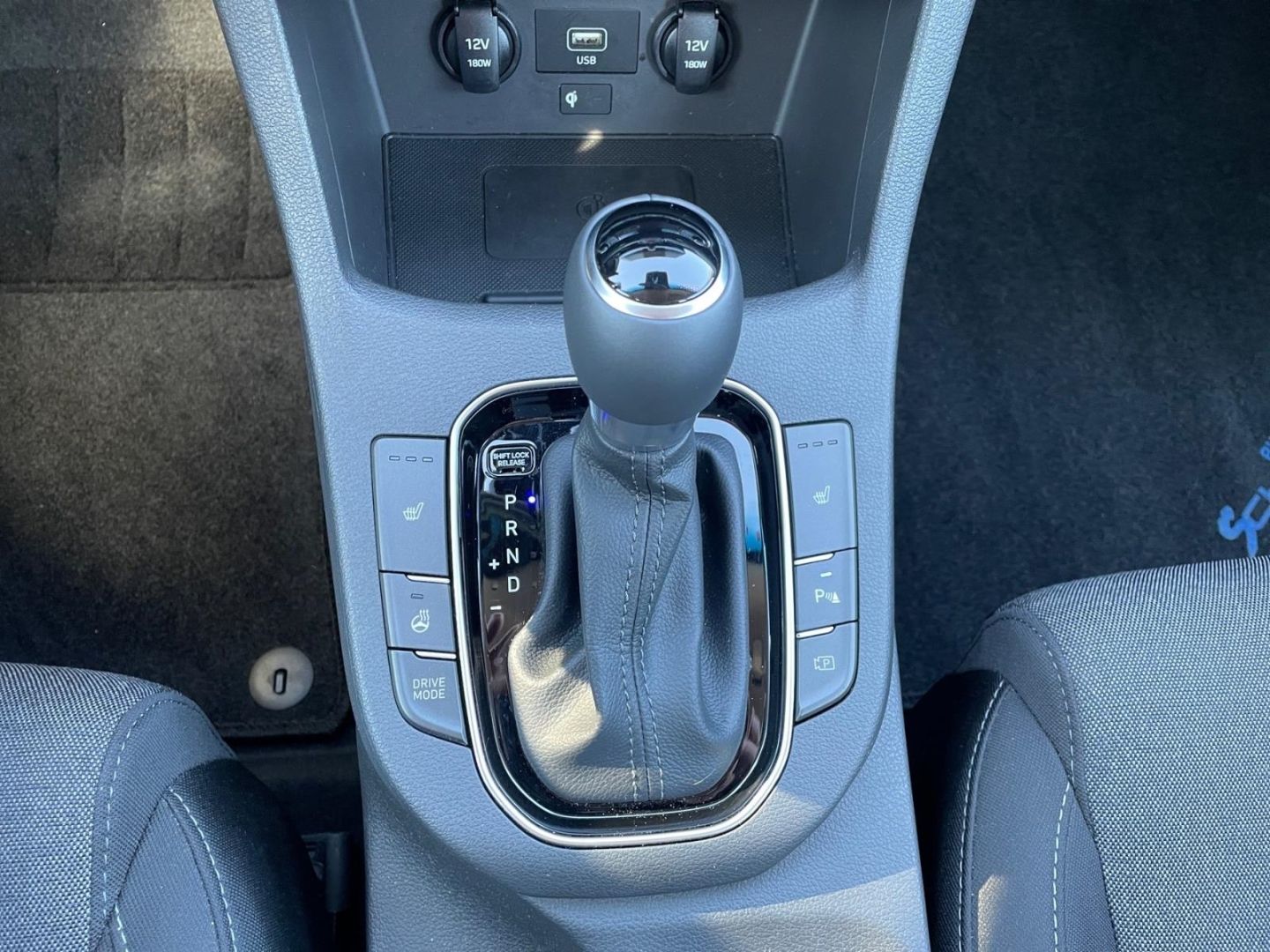 Fahrzeugabbildung Hyundai i30 1.5T (48V Mild-Hybrid) Trend Navigations-Pak