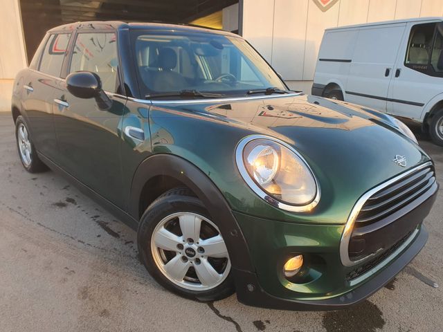 MINI Cooper 1.5i * Clim * PDC * Alloy *