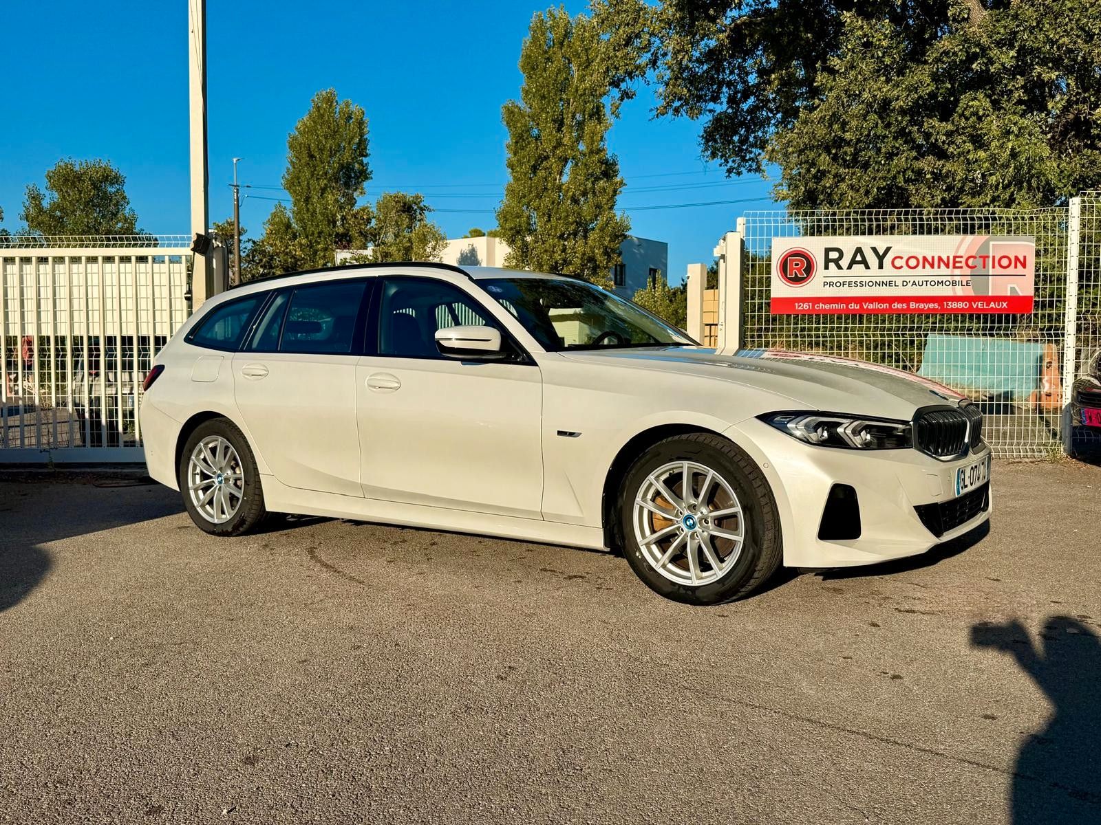 BMW 330 eA 292 ch Touring Business