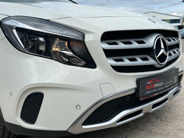 Fahrzeugabbildung Mercedes-Benz GLA 200 7-Gtronic Urban Navi Kamera Sitzheizung