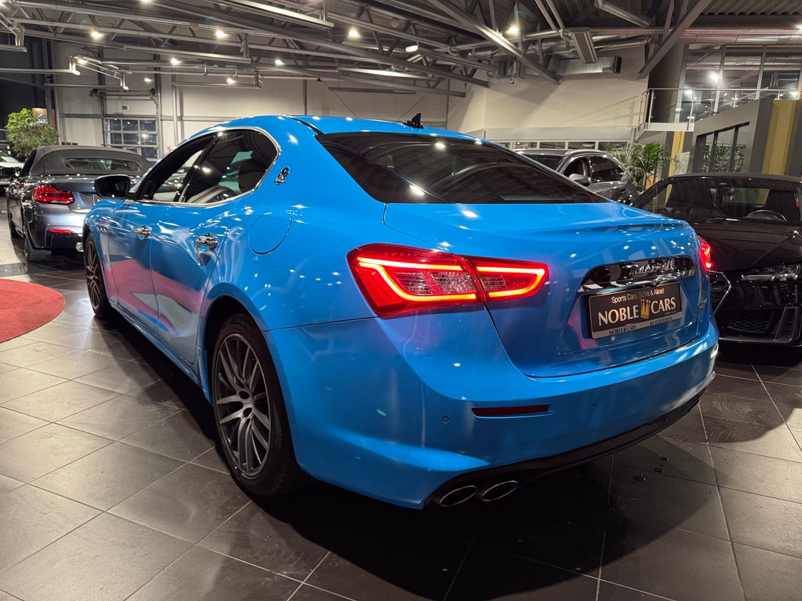 Fahrzeugabbildung Maserati Ghibli Diesel SCHIEBEDACH BUSINESS PREMIUM