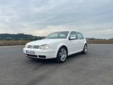 Volkswagen Golf 1.6 Highline Highline - Volkswagen Golf aus 2002: 1.6