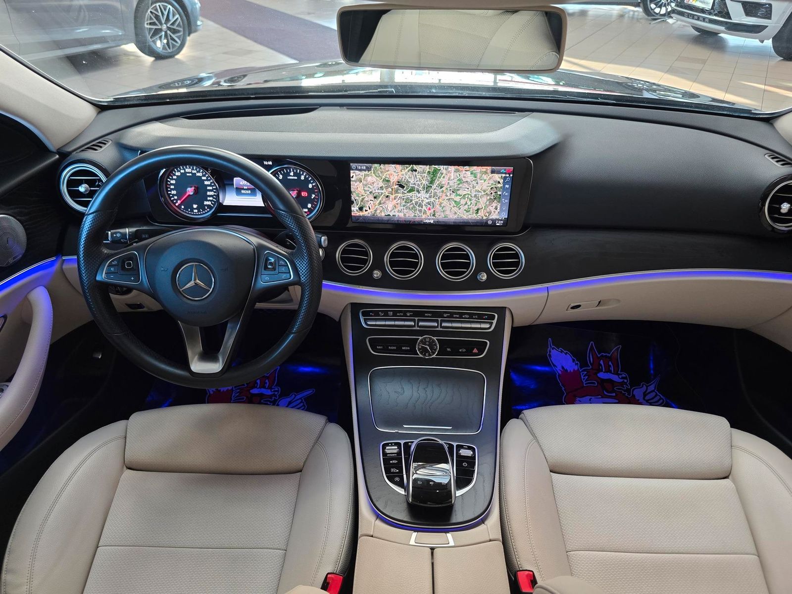 Fahrzeugabbildung Mercedes-Benz E200 Lim. AMG/Burmester/Airmatic/HuD/Multibeam