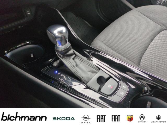 Toyota C-HR TeamD 4x4 AT Kli2 18'' RFK DAB USB