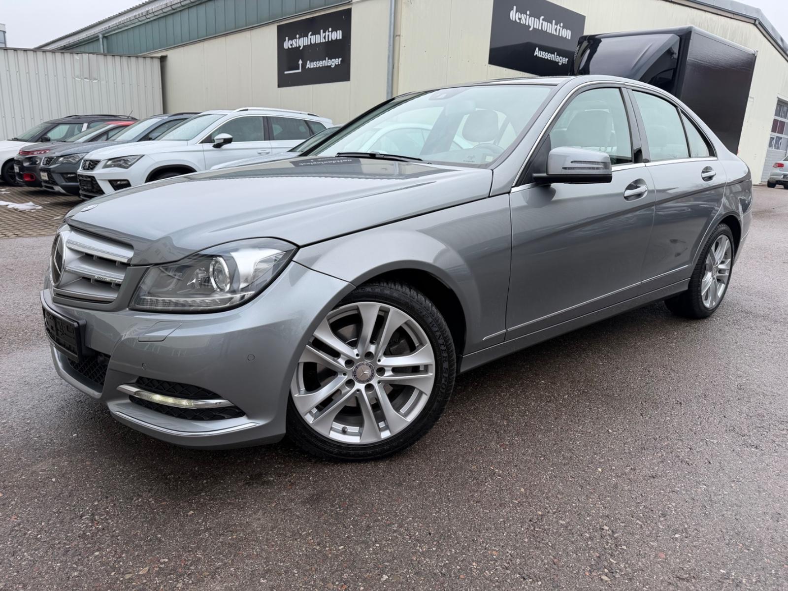 Mercedes-Benz C 220 CDI *1.HAND*DISTRONIC*NAVI*SHZ*