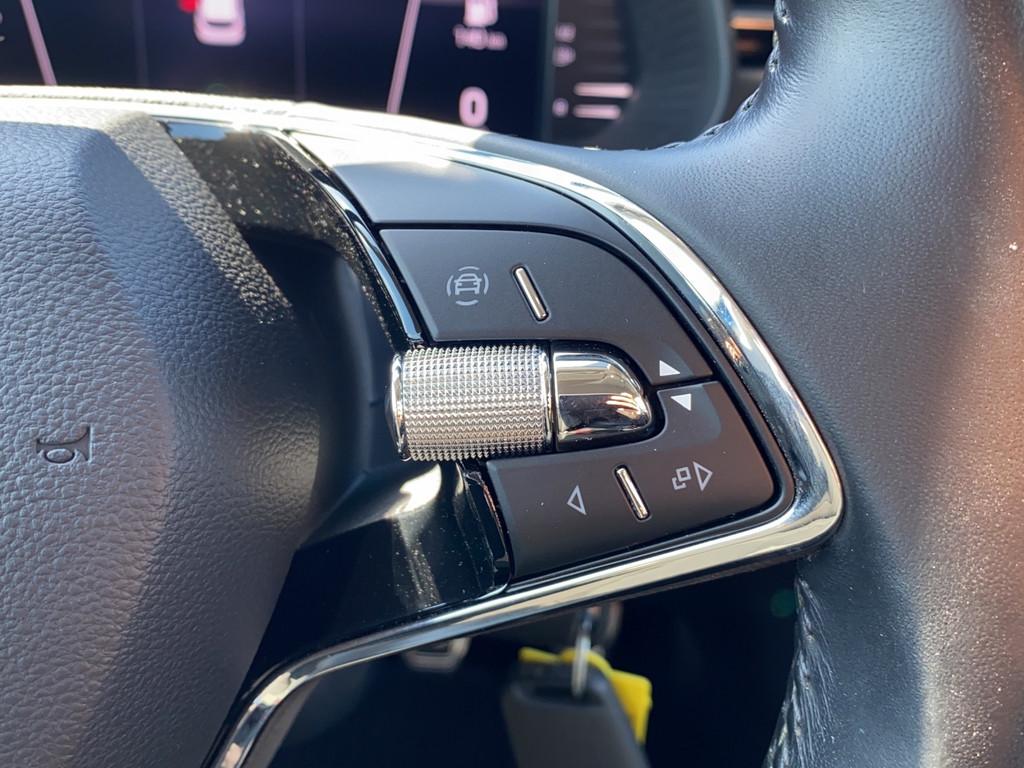 Skoda Kamiq Scoutline 1.5 TSI 6-Gang AHK+Navi+Kamera+C, миниатюра 19