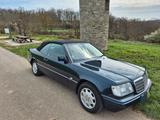 Mercedes-Benz E 200 FINAL EDITION E 200 - Mercedes-Benz E-Class aus 1997