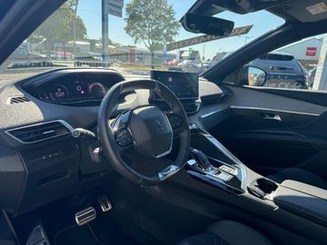 Peugeot 5008 GT AHKRückfahrkamera
