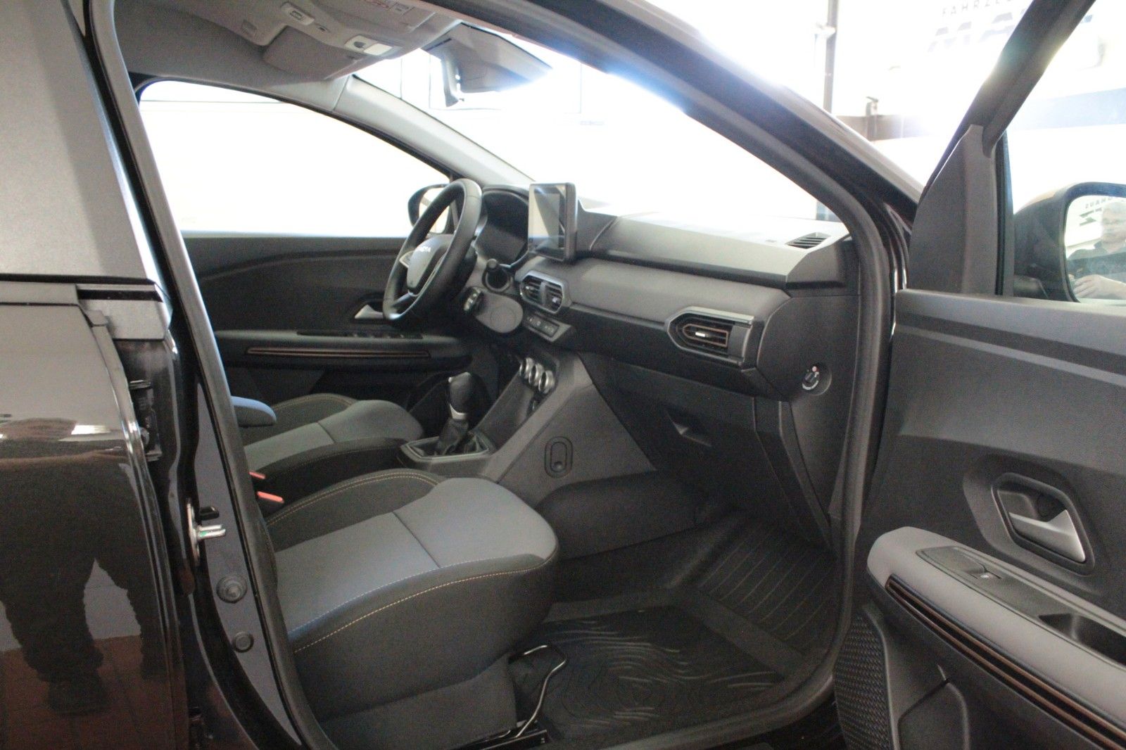Fahrzeugabbildung Dacia Jogger Hybrid 140 Extreme 5-Sitzer #15223