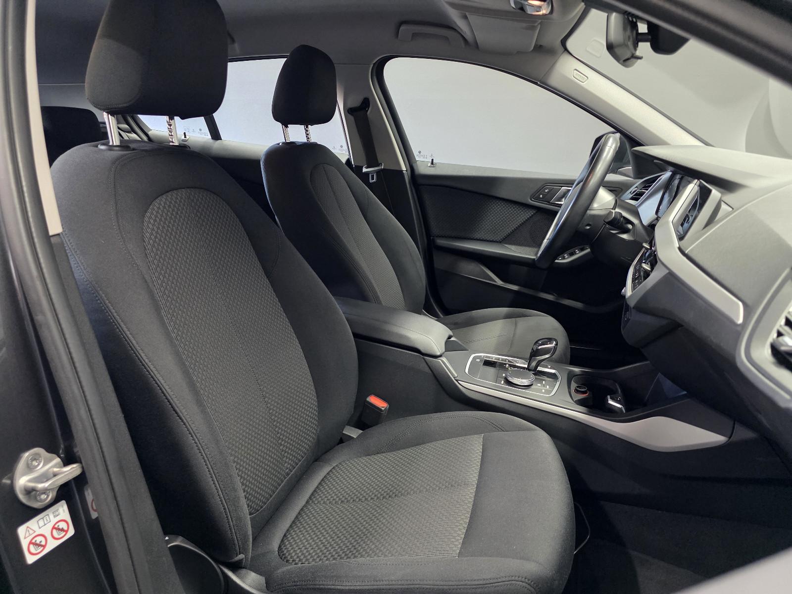 BMW 118 i Advantage, AUTOMATIK, M SPORT 18", M LENKER, миниатюра 10