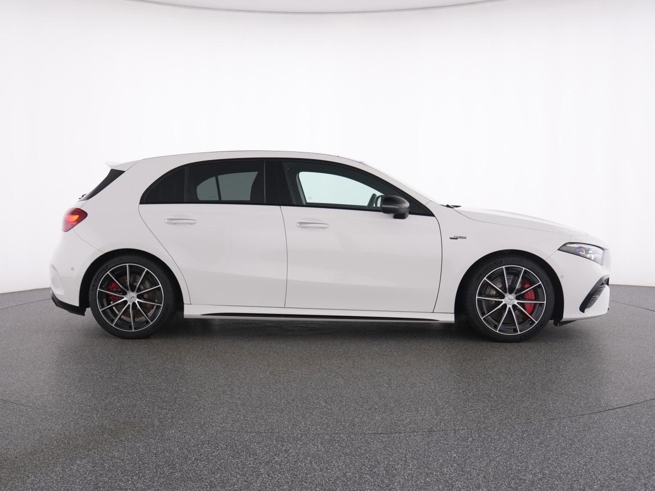 Mercedes-Benz A 35 AMG 4M Pano+Burm+MBeam+NightP+KeylG+Mem+RFK