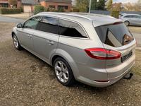 Ford Mondeo Turnier*TITANIUM*PREMIUM*LEDER*AHK*18ZOLL
