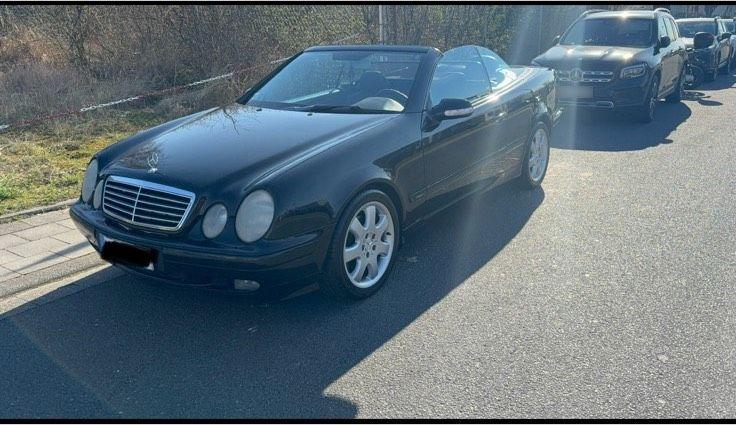 Mercedes-Benz CLK 200