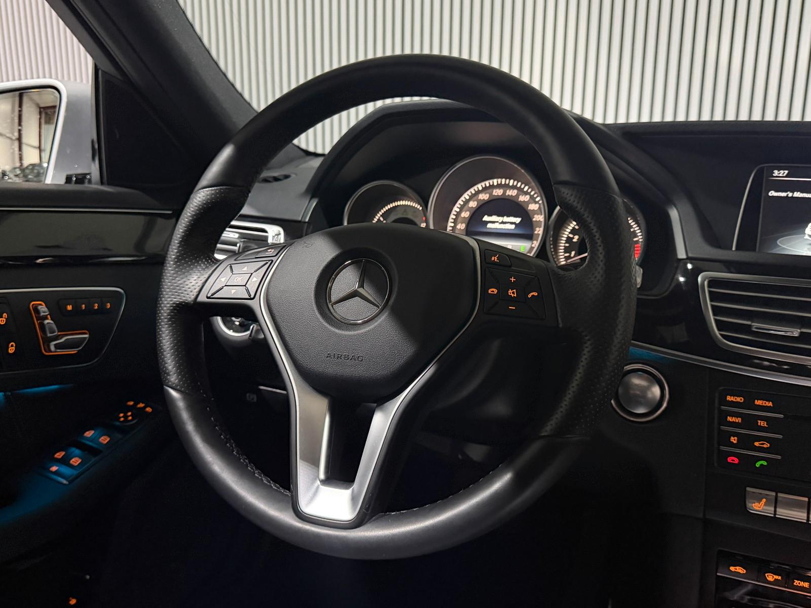 Mercedes-Benz E 300 Limousine E 300 CGI BlueEfficiency 4Matic