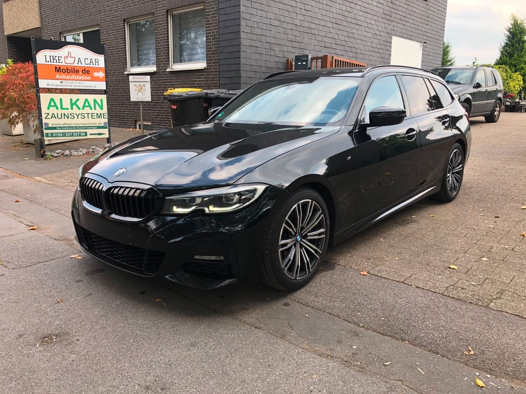 Image of BMW 330