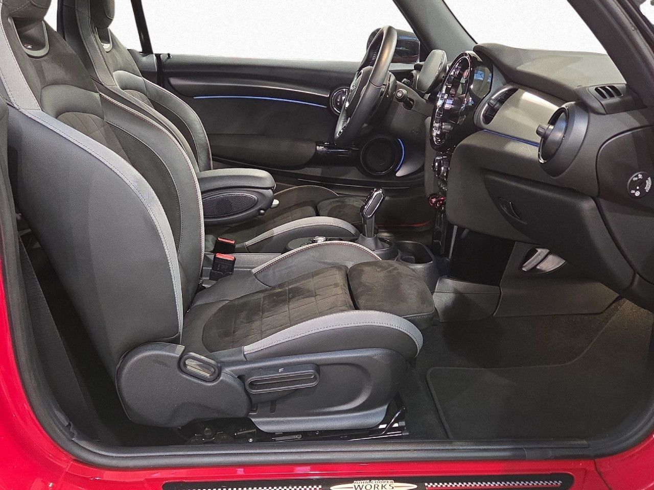 MINI John Cooper Works Cabrio - Bild 10