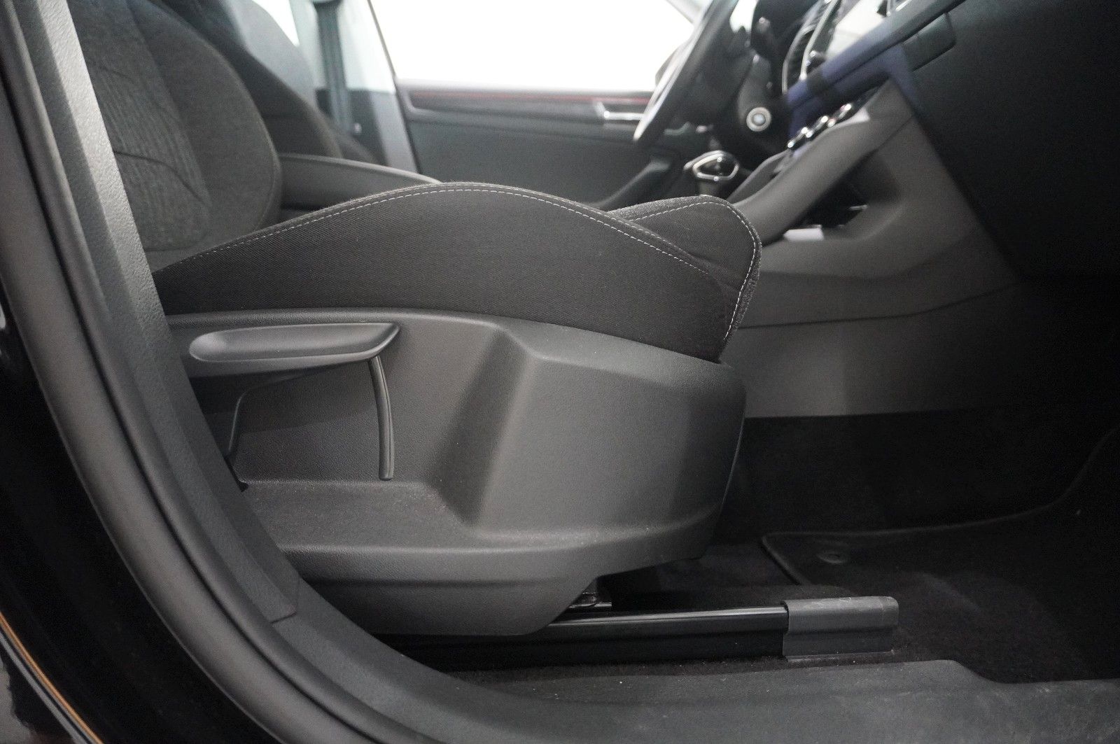 Fahrzeugabbildung SKODA Kodiaq 2.0D STYLE 7-SITZ NAVI/LED/KAMERA/ACC/AHK