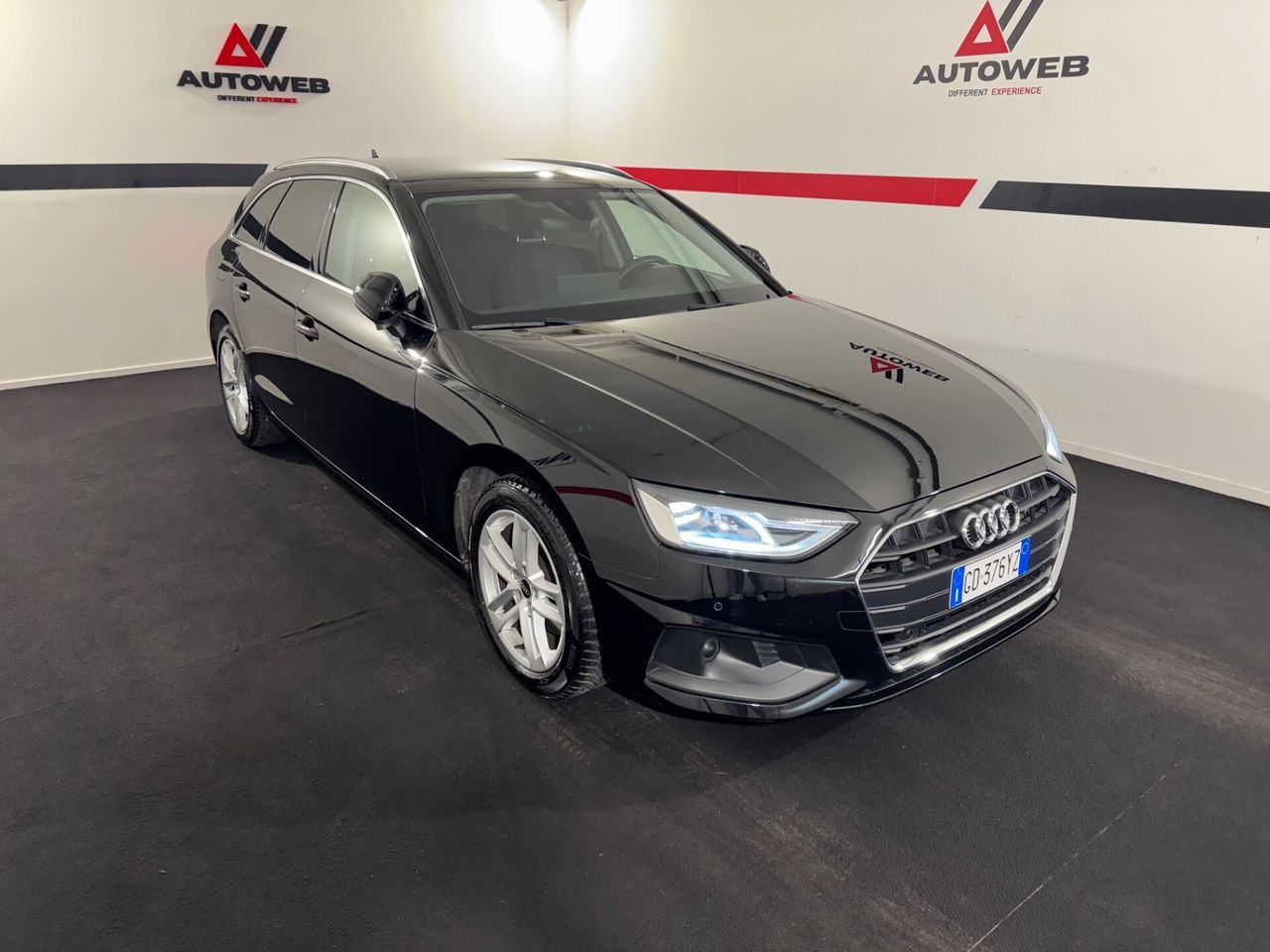 Audi A4 Avant 2.0 Advanced FARI FULL LED, SENSORI ANT imagem 3