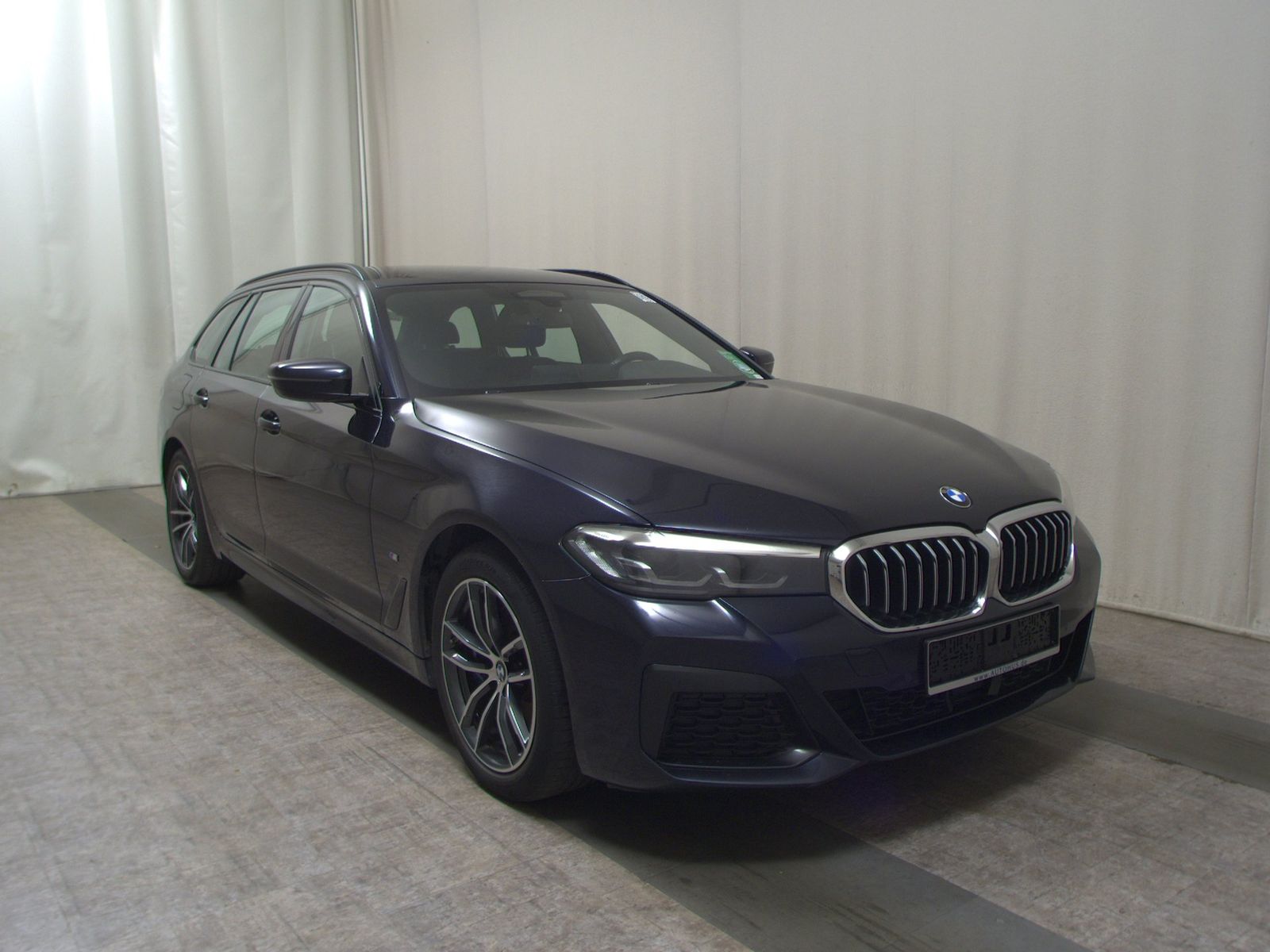 BMW 530e Touring M-Sport Leder Navi LED LC-Pro HiFi imagem 3