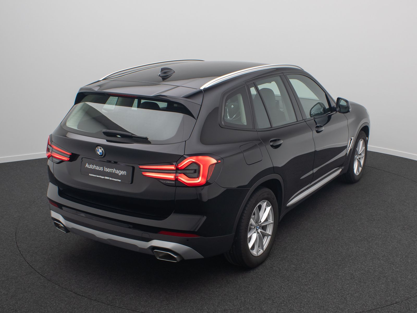 Fahrzeugabbildung BMW X3 xD20d AHK Kamera DAB Leder Sportsitz 18Zoll