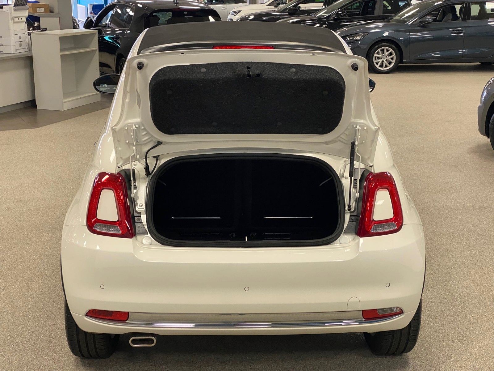 Fahrzeugabbildung Fiat 500C 1.0 GSE N3 Hybrid DOLCEVITA Cabrio+NAVI+PDC