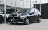 BMW 230e xDr. Active Tourer °AHK°HUD°8-FACH ALU°360°