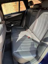 BMW M550d xDrive Touring - blaue BMW M550