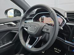 Fahrzeugabbildung Audi Q3 Sportback 35 TDI S line Matrix Navi Kamera
