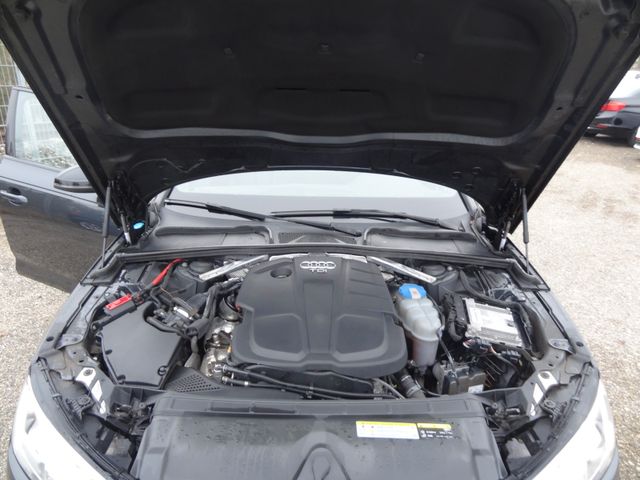 Fahrzeugabbildung Audi A4 Avant quattro/S-Line/Matrix/Leder/Virtual/AHK