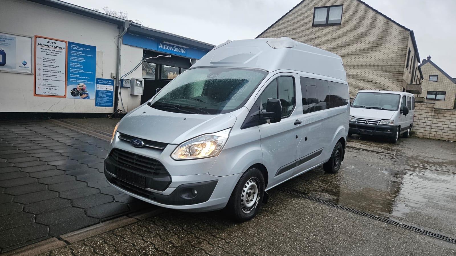 Ford Tourneo Custom KRANKENTRANSPORT NEUER MOTOR