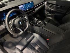 Fahrzeugabbildung BMW 520i Touring M Sport -- DrivingProf/Autobahn/AHK