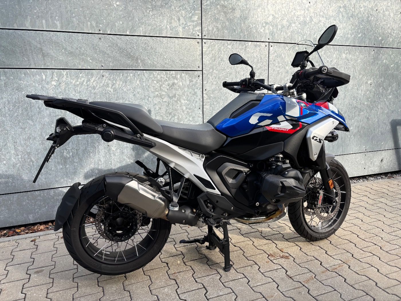 Fahrzeugabbildung BMW R 1300 GS Trophy 4 Pakete Fahrzeughöhenregelung