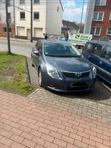 Toyota Avensis - gebrauchte Toyota Avensis aus dem Jahr 2010