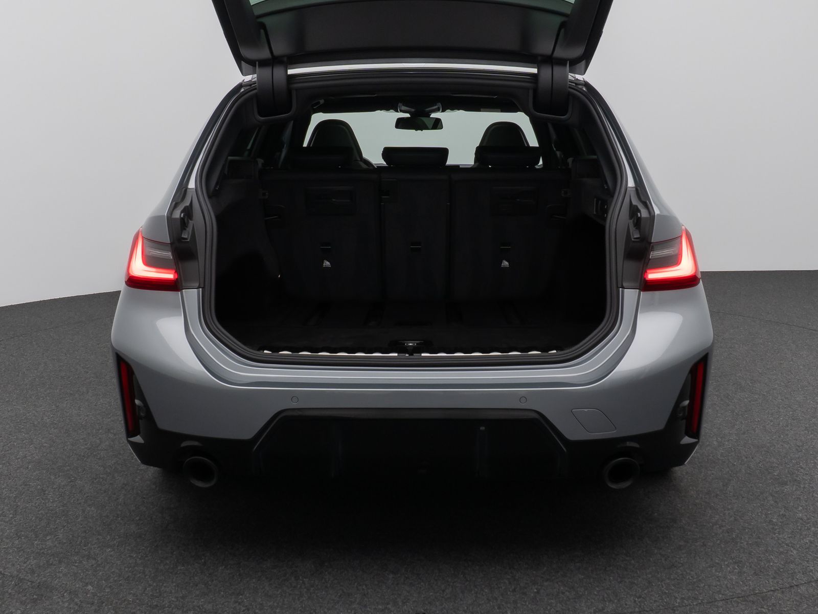 Fahrzeugabbildung BMW 330d M Sport Pro Panorama Kamera DAB H/K HUD