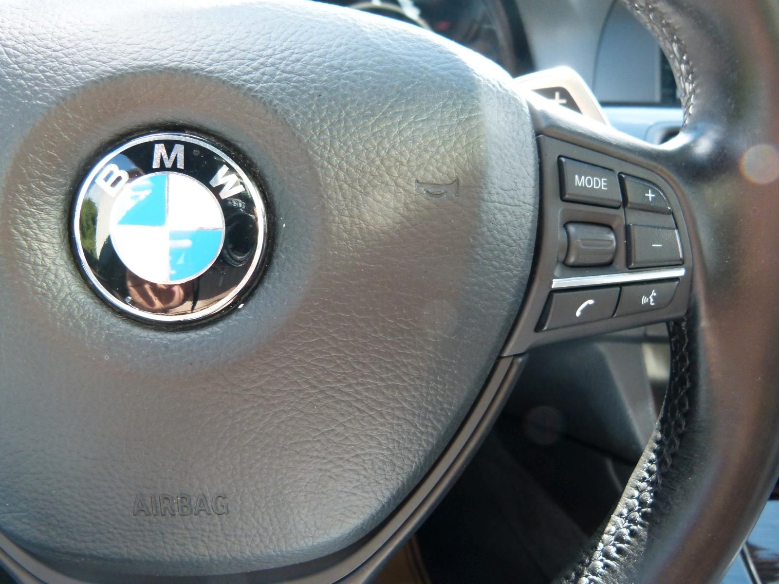 BMW 530d Automatik*M-Paket*HeadUp*Leder*Navi*Xenon*