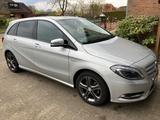 Mercedes-Benz B 180 BlueEFFICIENCY - - Mercedes-Benz B 180: Von Privat