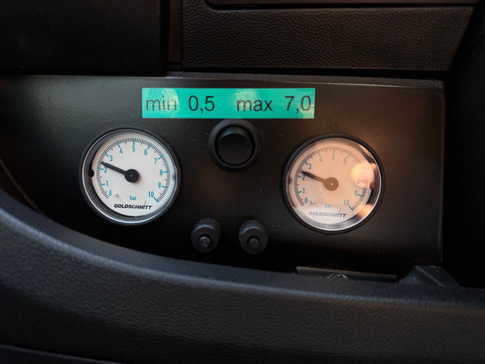 Vehicle image Pössl RUNNER 636 INDIVIDUAL ROOM CLIMATE AHK