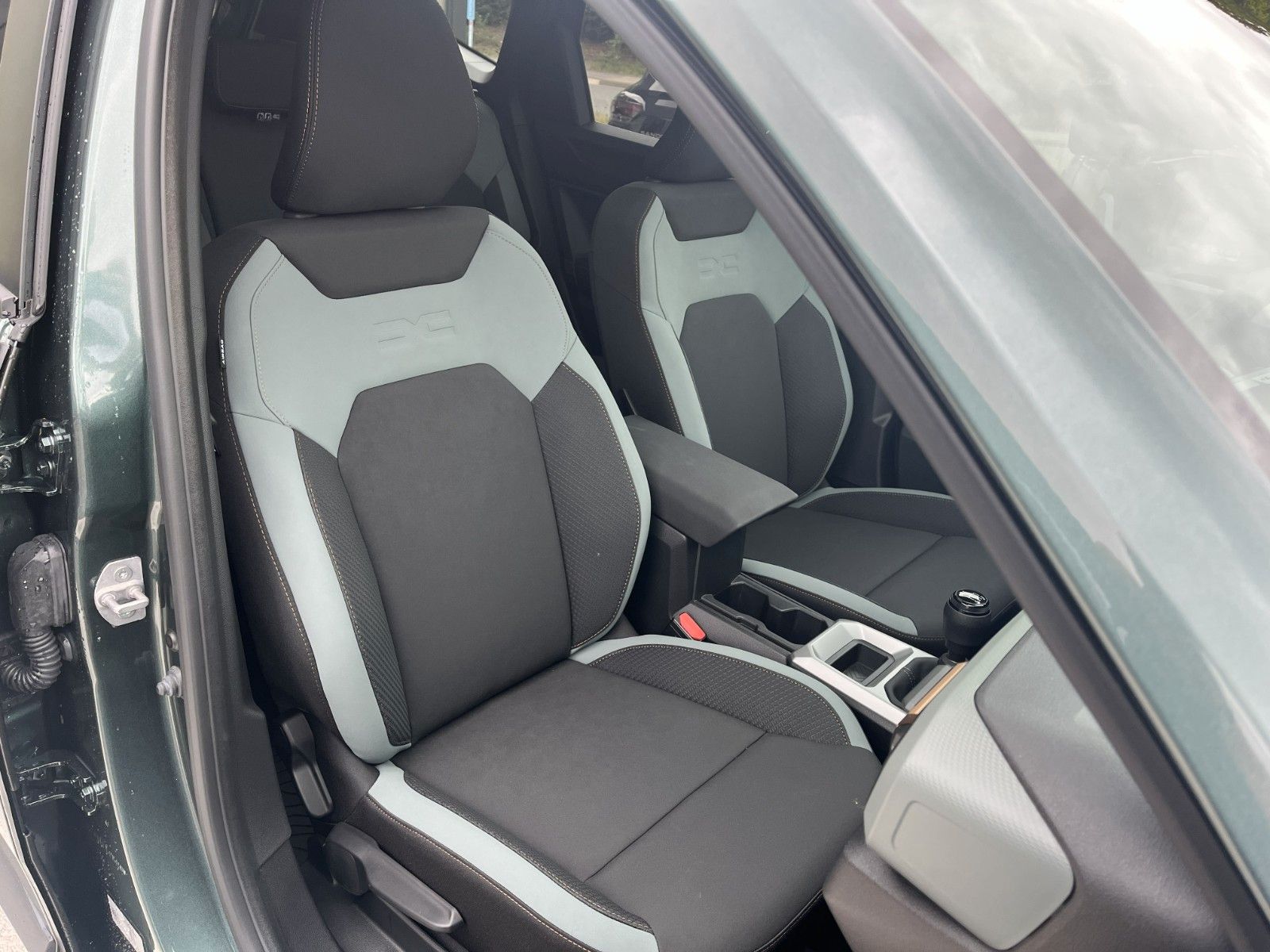 Fahrzeugabbildung Dacia Bigster Mild Hybrid 140 Extreme