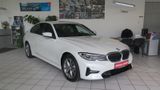 BMW 330e SPORT LINE *DAB*HUD*LASERLICHT*NAVI*