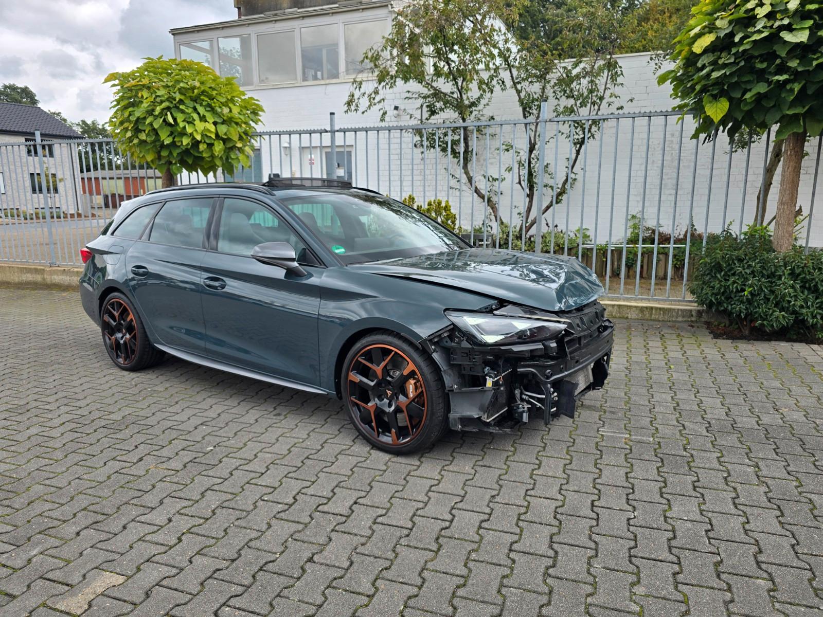 Cupra Leon Sportstourer 2.0 TSI 245 kW 4Drive VZ